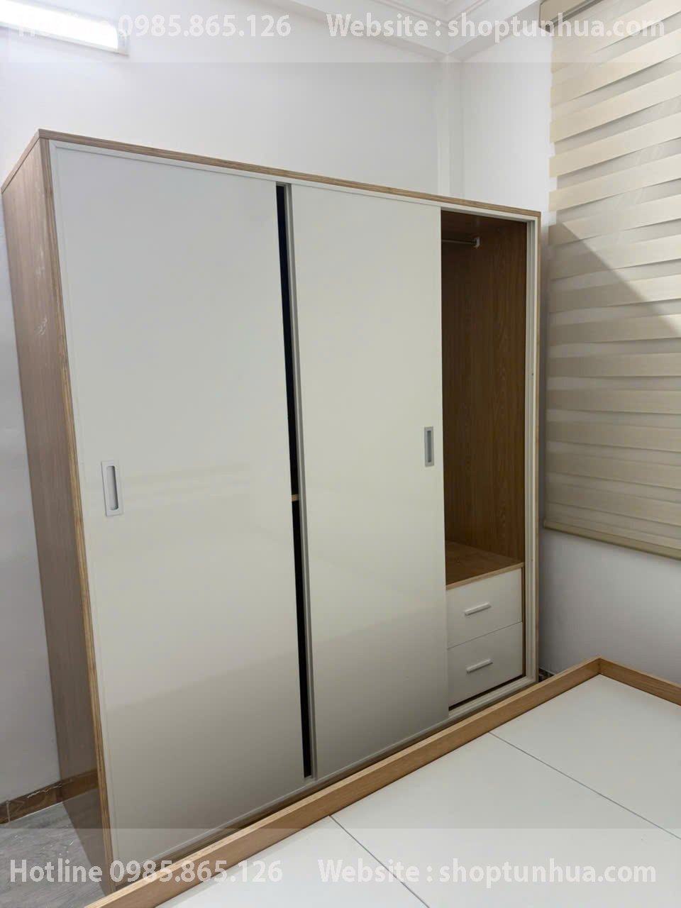 tủ 4 cánh lùa bằng nhựa khung gỗ cánh trắng